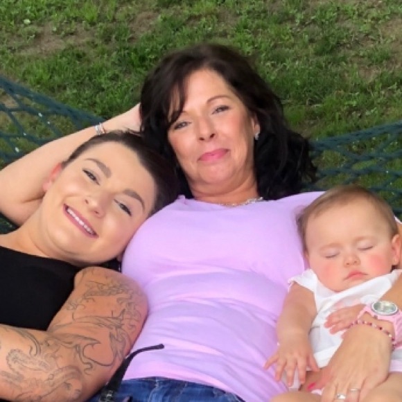 🌹🍃Welcome to my Posh-Closet!!🍃🌹 - Picture 12 of 16